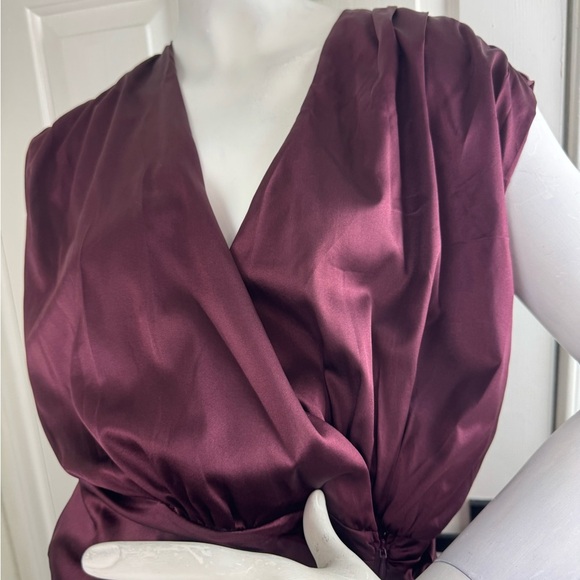 Veronica Beard Red Asymmetrical Ruched Cocktail Gown Size 2. #200 - Picture 10 of 14